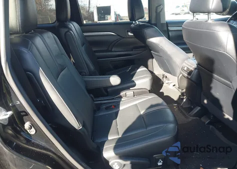 2018 Toyota Highlander Se из США, поврежденный, VIN 5TDJZRFH6JS553813